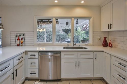 2310 San Lorenzo Ave, Santa Ana CA 92704-6039 exterior