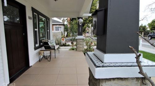 1020 Hickory St, Santa Ana CA  92701-6004 exterior