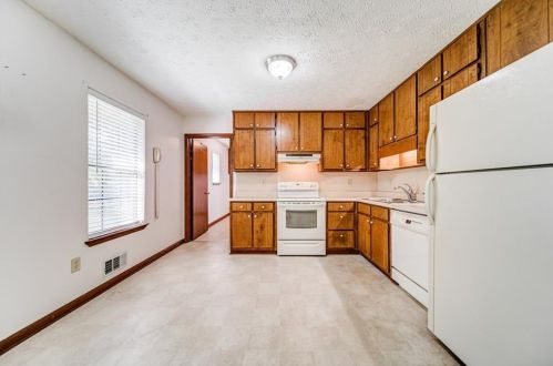 226 Ashland Dr, Stockbridge GA  30281-1768 exterior