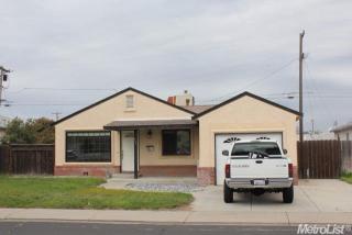 635 Martha St, Manteca, CA 95337-5427