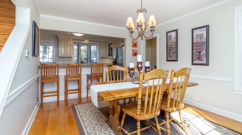 454 Margate Ter, Bannockburn IL  60015-3359 exterior