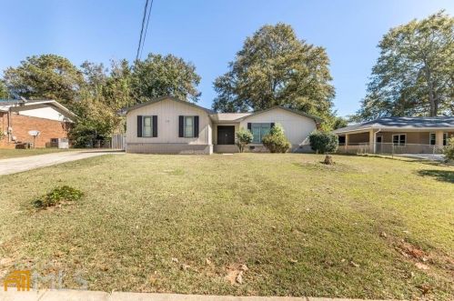 215 Highland Dr, Warner Robins GA  31088-6003 exterior