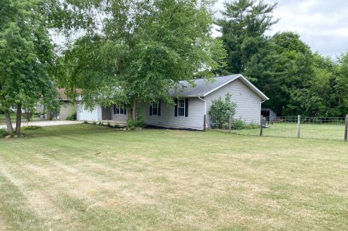1211 Gordon Ave, Rockford, IL 61108-4228