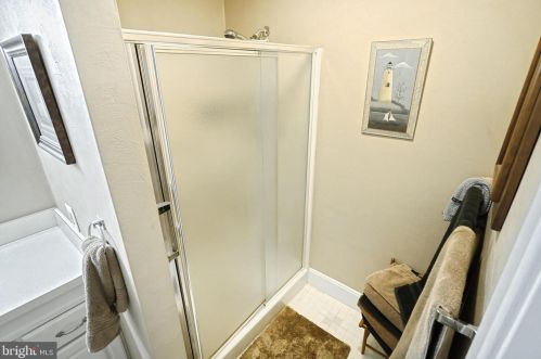 121 Blooming Grv Rd, Hanover PA 17331-8534 exterior