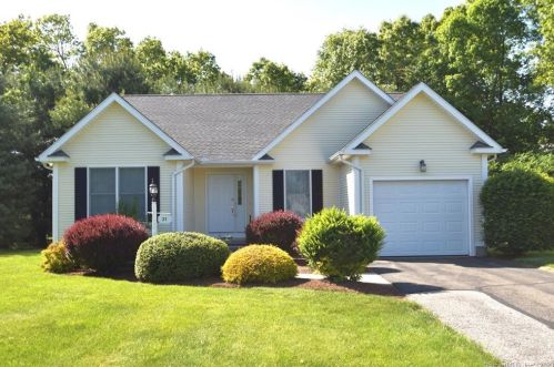 31 Windsor Walk, Ellington, CT 06029-3861