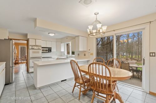 3155 Deerfield Rd, Bannockburn IL  60015-3768 exterior