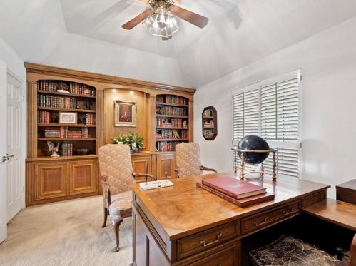 2202 Country Crk Way, Richmond TX 77406-6611 exterior