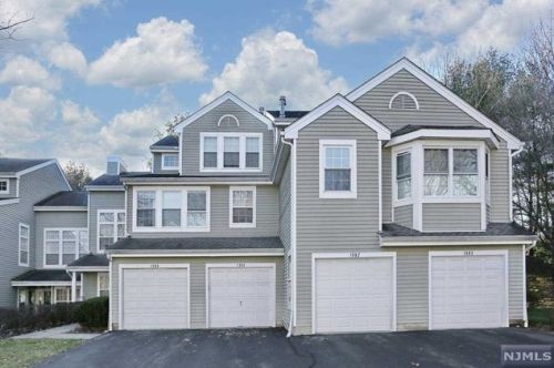 1505 Cornwall Rd, Mahwah, NJ 07430-3252