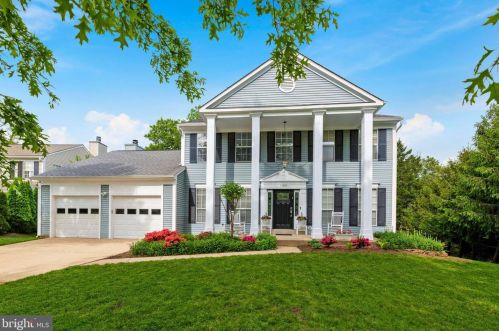 12204 Meadowstream Ct, Herndon, VA 20170-2748