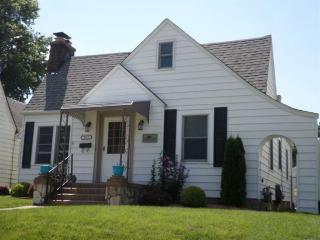 2311 5, Moline IL  61265-4605 exterior