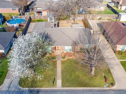 7529 Mapleleaf Dr, Fort Worth TX  76182-7908 exterior