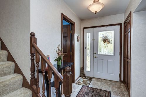 2705 Rolling Meadows Dr, Naperville, IL 60564-8500