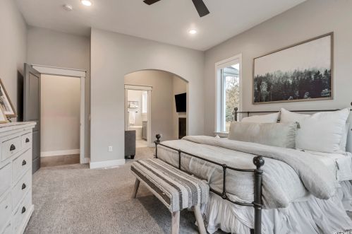 2712 Mt Jordan Rd, Sandy UT 84092-3380 exterior