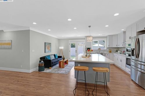 416 Easter Ave, Milpitas CA  95035-4203 exterior