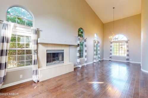 1495 Corsica Dr, Santa Maria, CA 93455-6683