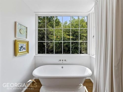 2303 Havenridge Dr, Atlanta GA  30305-4014 exterior