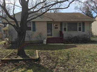 2408 Midway Dr, Rockford, IL 61103-2836