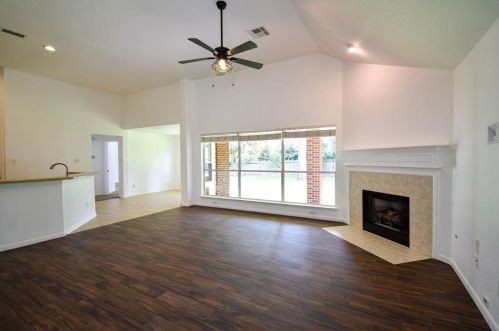 34 Rambling Ridge Pl, Conroe TX  77385-3551 exterior
