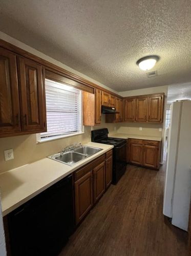 3409 Jewel St, Garland TX  75048-3873 exterior