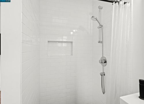 2245 Krueger Dr, Concord CA  94520-1750 exterior