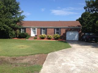 110 Oakdale Dr, Moyock, NC 27958-8705