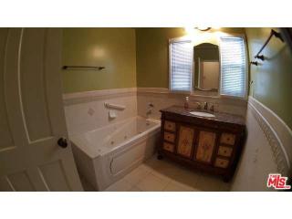 3891 Roxton Ave, Los Angeles CA  90008-1916 exterior