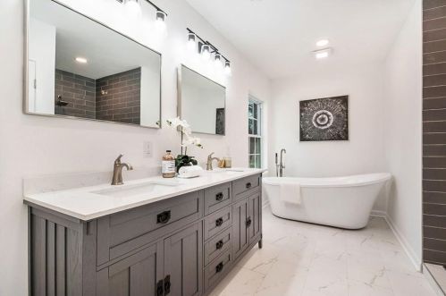 353 Collier Ridge Dr, Atlanta GA  30318-7342 exterior