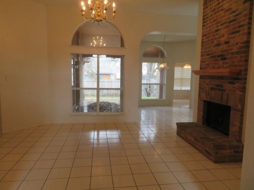 1104 Germany Dr, Cedar Hill TX  75104-2368 exterior