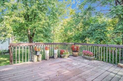 55384 Falling Water Dr, Elkhart IN  46514-0074 exterior