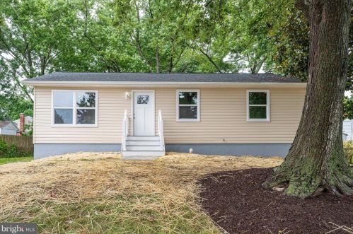 15026 Illinois Rd, Woodbridge, VA 22191-3546
