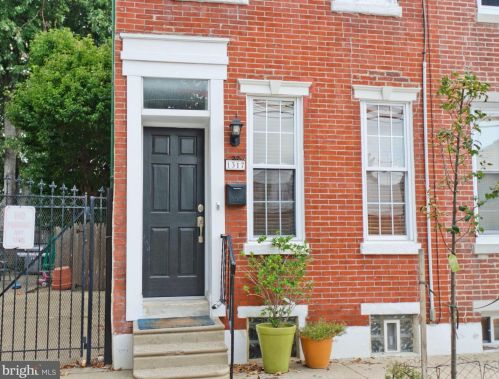 1317 Eyre St, Philadelphia PA  19125-3303 exterior