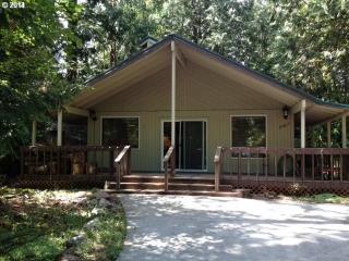 65815 Sandy Riv Ln, Rhododendron OR  97049-9786 exterior