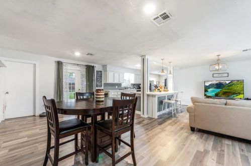 213 Fairfield St, Morgans Point TX 77571-7155 exterior