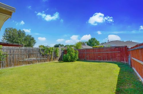 2314 Lantana Dr, Garland TX  75040-2866 exterior