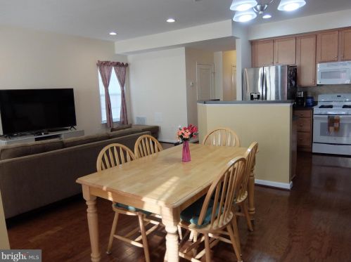 78 Sundance Dr, Trenton NJ 08619-3968 exterior