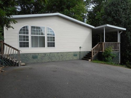 28 Theodore Dr, Otto, NC 28763-8305