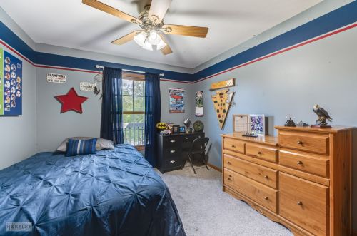 143 Mclaren Dr, Sycamore IL  60178-2256 exterior