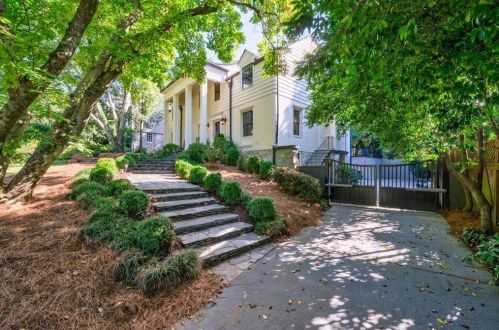 2361 Alton Rd, Atlanta, GA 30305-4001