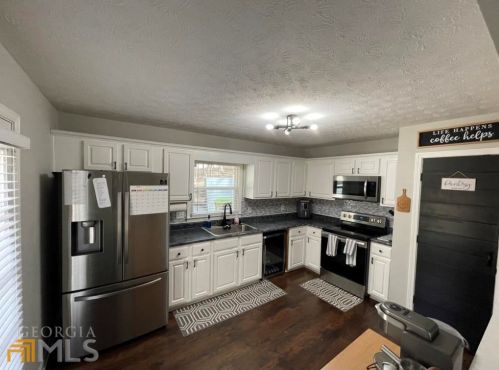 135 Ashley Creek Dr, Newnan GA  30263-4167 exterior
