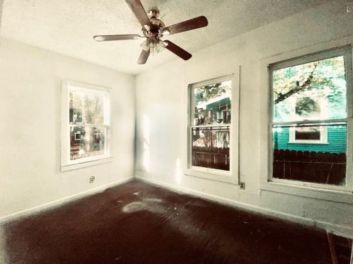 1504 11th St, Austin TX  78702-1909 exterior