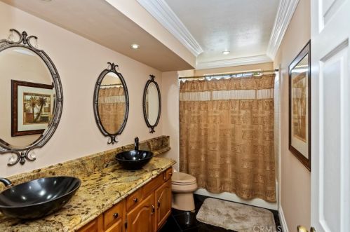 1678 Southport Dr, Riverside CA  92506-5449 exterior