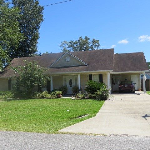 107 Utah Cir, Adel, GA 31620-5212