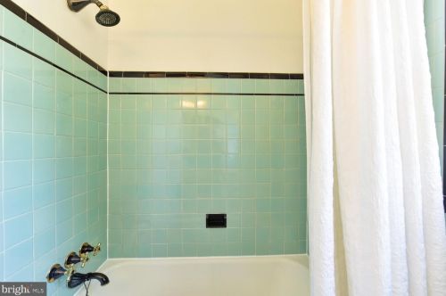 9305 Mintwood St, Silver Spring MD 20901-3523 exterior