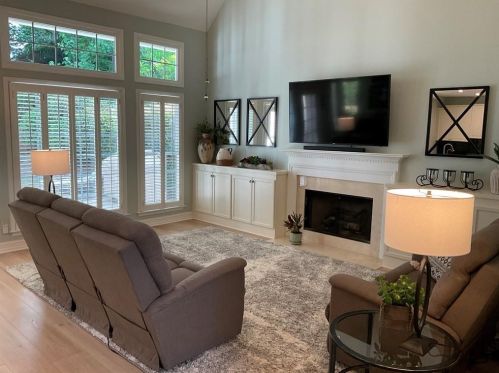 1079 Queensgate Dr, Smyrna GA  30082-6400 exterior