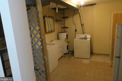15253 Lodge Ter, Woodbridge VA  22191-3805 exterior