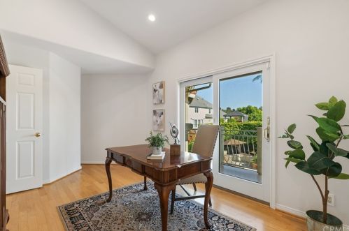 289 Owens Dr, Anaheim CA  92808-1327 exterior