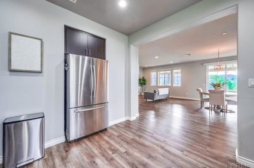 43102 Avenida Amistad, Temecula CA  92592-3099 exterior