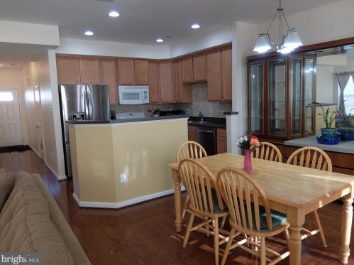 78 Sundance Dr, Trenton NJ 08619-3968 exterior