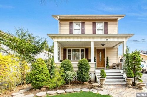 211 Lenox Ave, N Milford, NJ 07646-2638