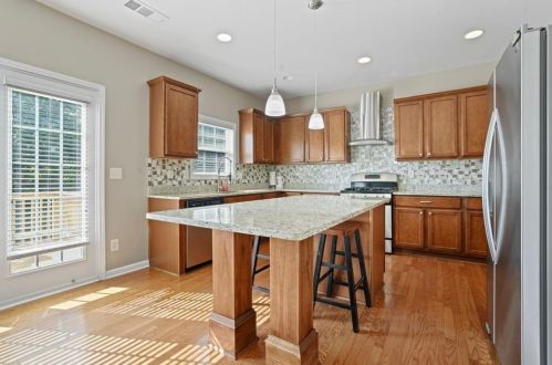 3845 Lake Sanctuary Way, Atlanta GA  30349-1898 exterior